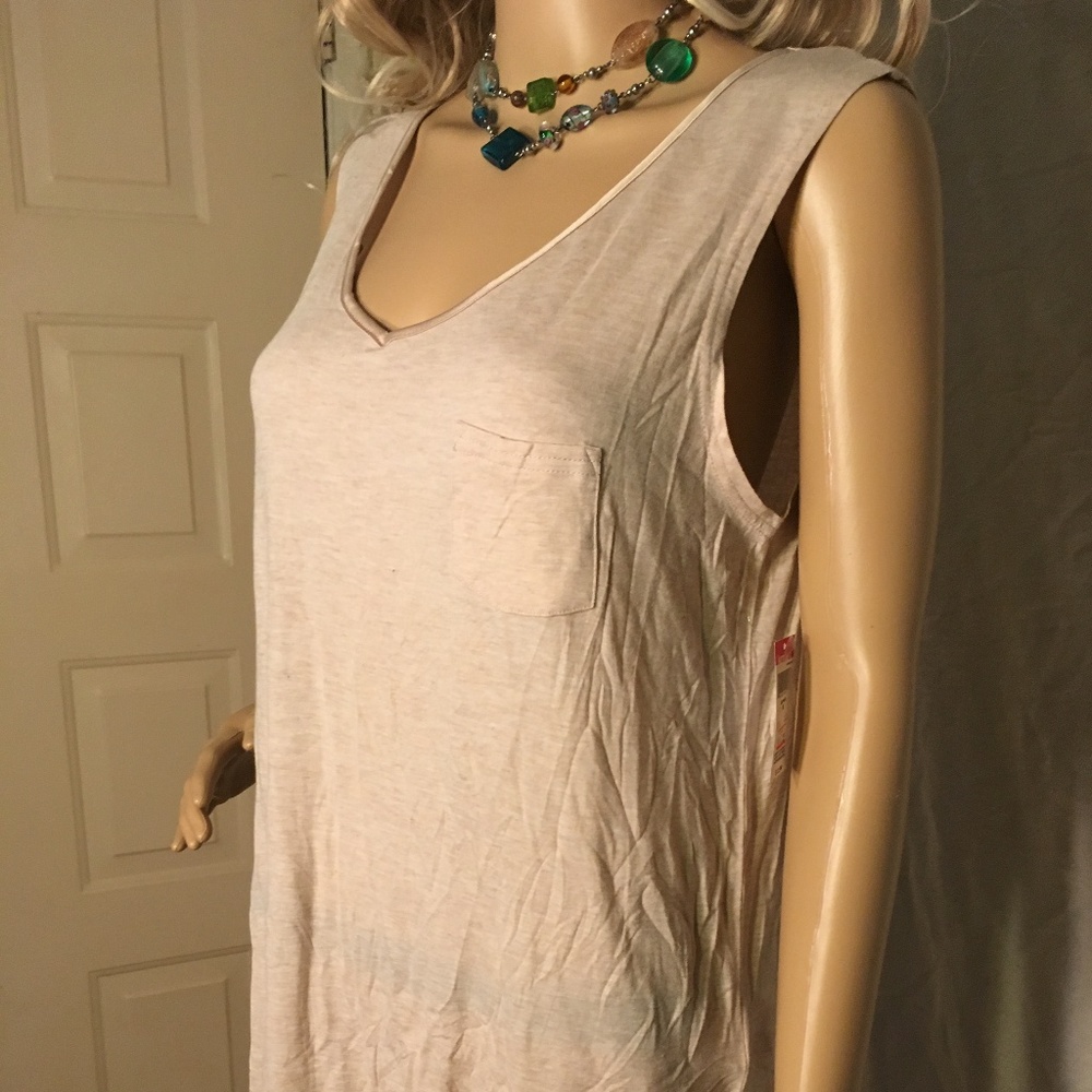 NWT JACLYN SMITH Collection Sleep Top size Medium - Picture 4 of 6